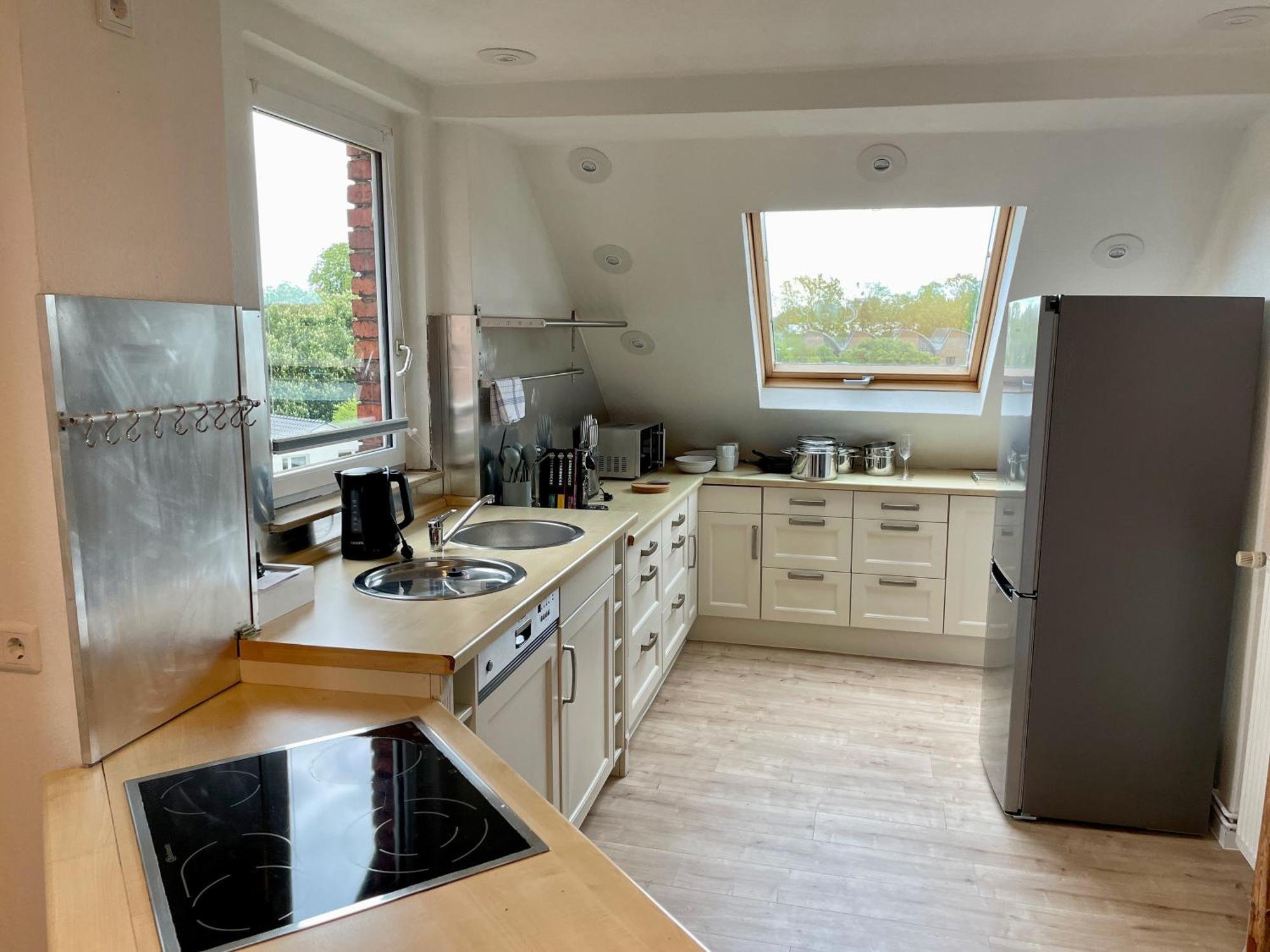 Bright Elzer Strasse Apartment Хилдесхайм Екстериор снимка
